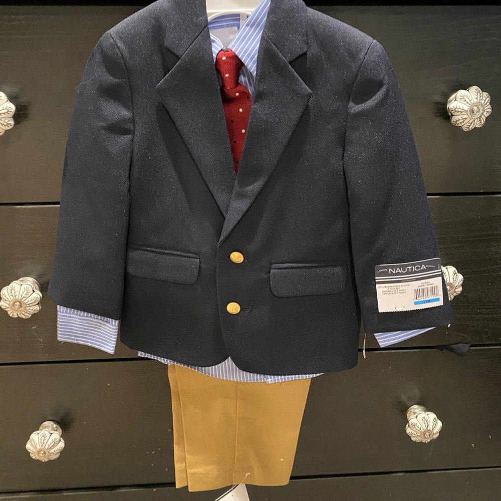 Nautica suit set